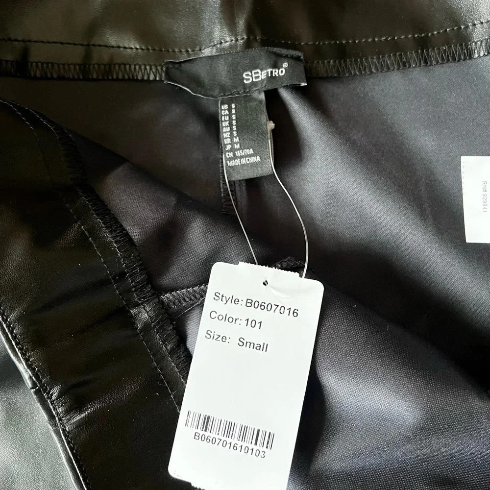 SBetro black pleather pants - Picture 3 of 6